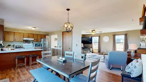 Dining - 4775 E Coleman, Clare, MI 48617 photo 2 of 3