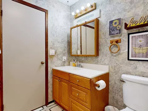 Bath - 4775 E Coleman, Clare, MI 48617 photo 3 of 5