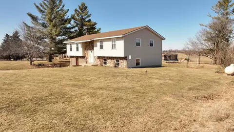 Exterior - 4775 E Coleman, Clare, MI 48617 photo 3 of 8