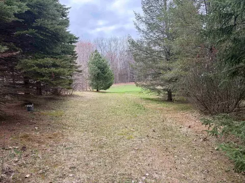 2171 N Belanger Crk #LOT : 7, Suttons Bay, MI 49682