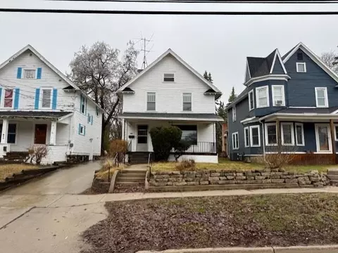 615 Wright, Alma, MI 48801