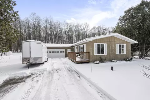 1386 Silverwood, Traverse City, MI 49685