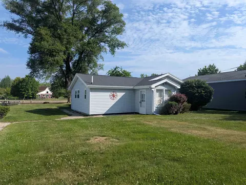 Exterior - 620 Burt #LOT : 28-29, Au Gres, MI 48703 photo 4 of 8