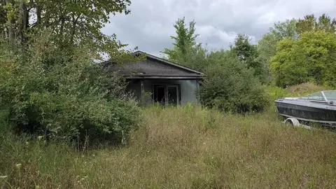2791 E Remick, Shepherd, MI 48883 photo 5