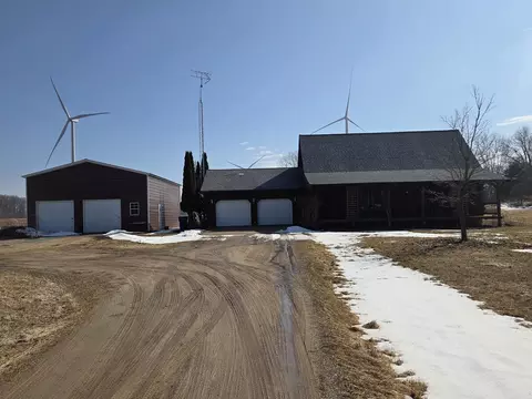 2264 N Littlefield, Weidman, MI 48893