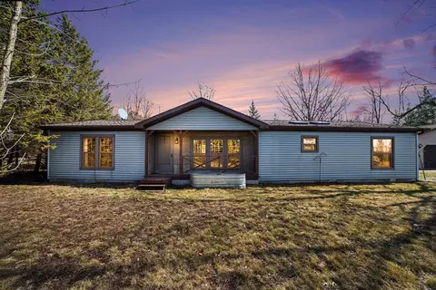 3949 S Alamando, Saint Louis, MI 48880