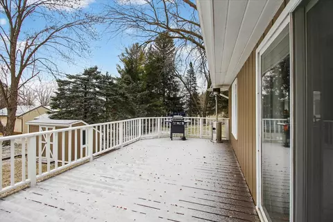 Exterior - 980 Glencoe, Alma, MI 48801 photo 3 of 13
