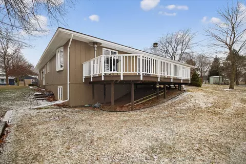 Exterior - 980 Glencoe, Alma, MI 48801 photo 9 of 13