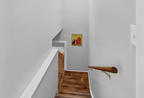 Entry Way - 980 Glencoe, Alma, MI 48801 photo 4 of 8