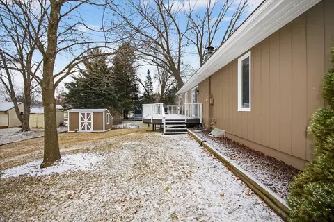 Exterior - 980 Glencoe, Alma, MI 48801 photo 5 of 13