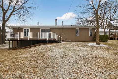 Exterior - 980 Glencoe, Alma, MI 48801 photo 8 of 13