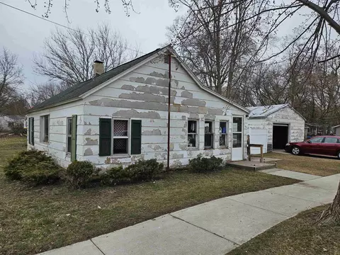 708 S Henry, Mount Pleasant, MI 48858