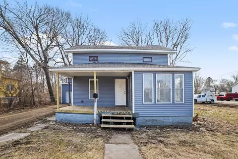 419 W Washington, Saint Louis, MI 48880