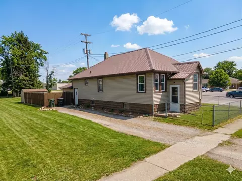 413 W 4th, Pinconning, MI 48650