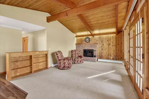 Living - 901 Riverview, Alma, MI 48801 photo 3 of 5