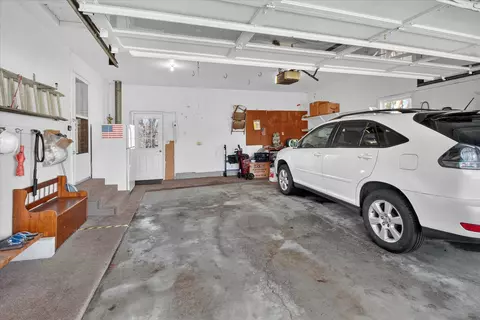Exterior - 901 Riverview, Alma, MI 48801 photo 2 of 11