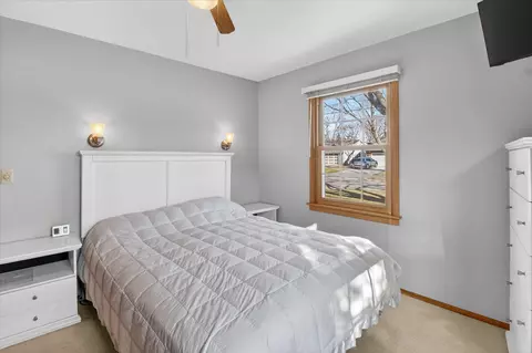 Bedroom - 901 Riverview, Alma, MI 48801 photo 4 of 8