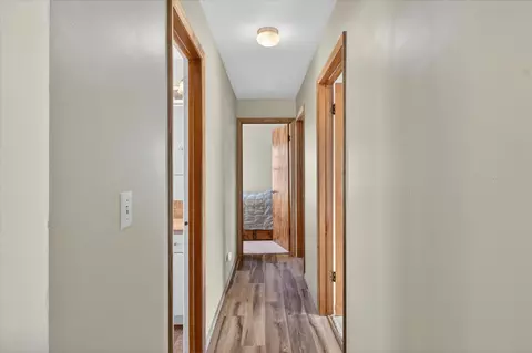 Entry Way - 901 Riverview, Alma, MI 48801 photo 6 of 8
