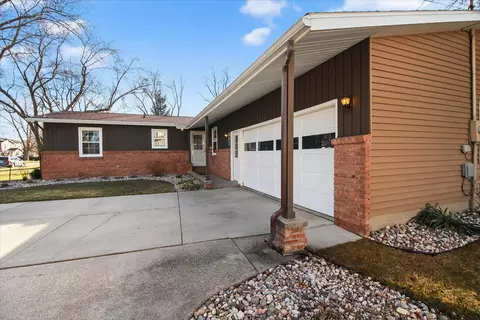Exterior - 901 Riverview, Alma, MI 48801 photo 11 of 11