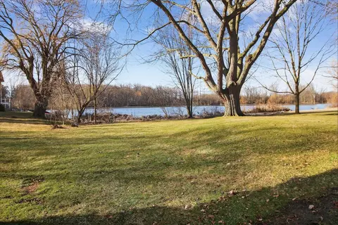 Exterior - 901 Riverview, Alma, MI 48801 photo 9 of 11