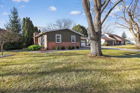 Exterior - 901 Riverview, Alma, MI 48801 photo 10 of 11