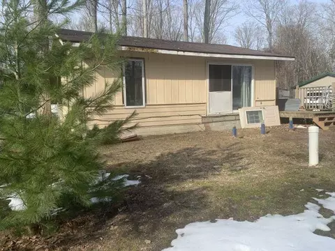 4150 Central, Interlochen, MI 49643