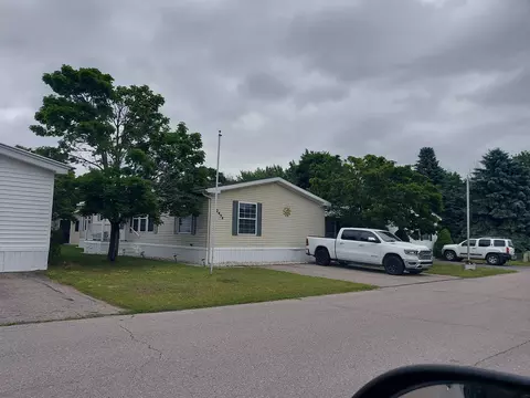 2454 Friendship, Traverse City, MI 49686