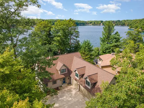5685 Shirley Ann, Harrison, MI 48625