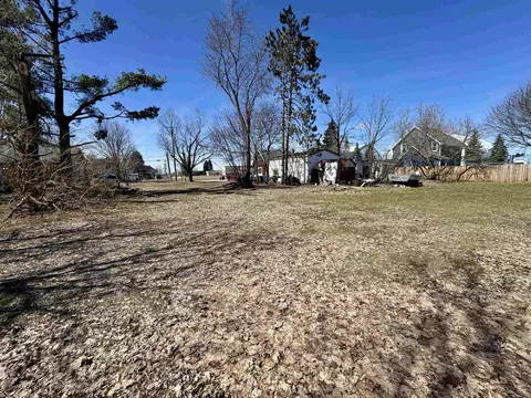 924 Farrar, Cadillac, MI 49601
