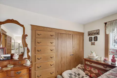 Bedroom - 121 End, Alma, MI 48801 photo 4 of 6