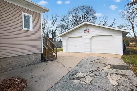 Exterior - 121 End, Alma, MI 48801 photo 12 of 15