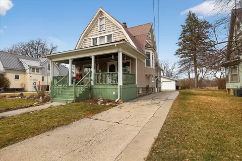 Exterior - 121 End, Alma, MI 48801 photo 4 of 15