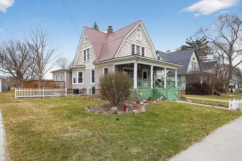 Exterior - 121 End, Alma, MI 48801 photo 2 of 15