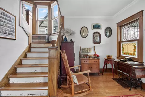 Entry Way - 121 End, Alma, MI 48801 photo 3 of 8