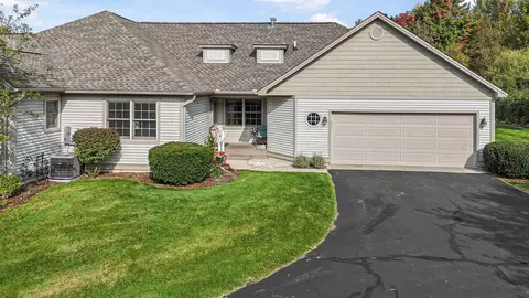 2854 E Crown, Traverse City, MI 49685