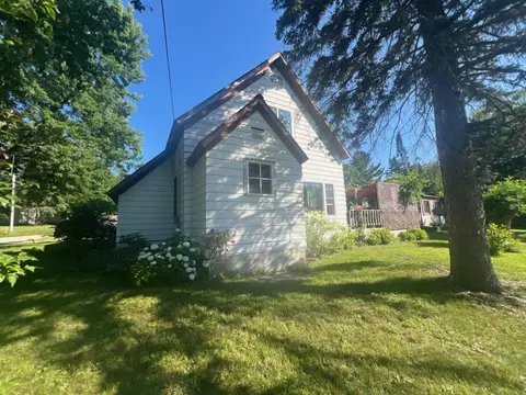 415 Sunnyside, Cadillac, MI 49601