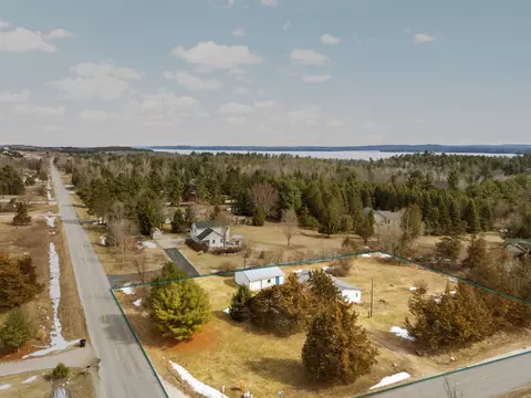 9125 Ayers, Williamsburg, MI 49690 photo 26