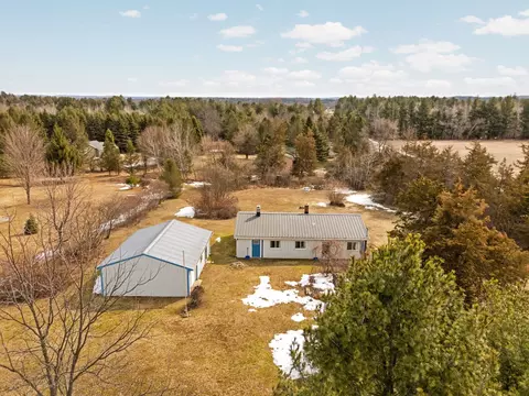 9125 Ayers, Williamsburg, MI 49690