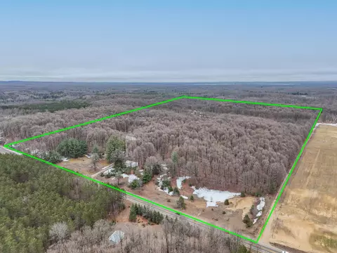 8299 W Walker, Lake City, MI 49651