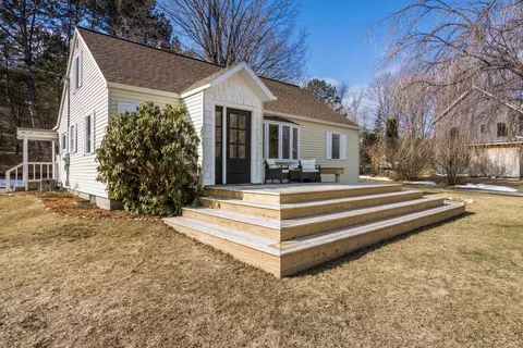 10099 W Aylsworth, Empire, MI 49630