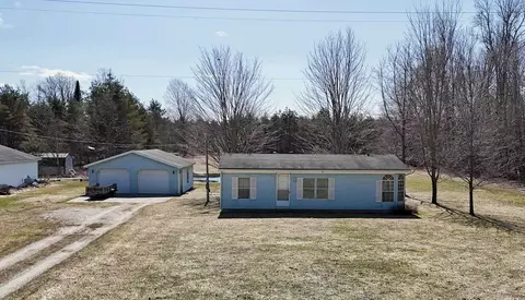 1333 W Houghton Lk, Lake City, MI 49651