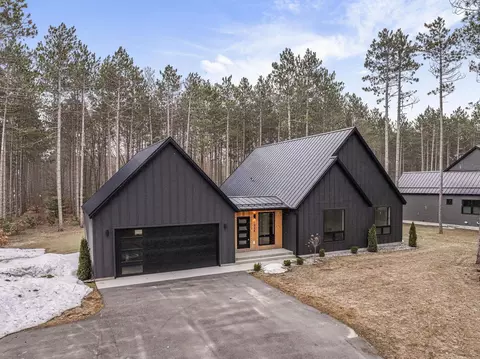 1928 Cascade, Traverse City, MI 49685