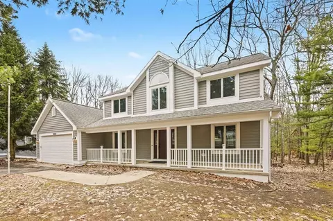 3854 Village, Traverse City, MI 49686