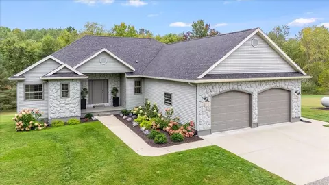 6853 Maple Acres, Whittemore, MI 48770