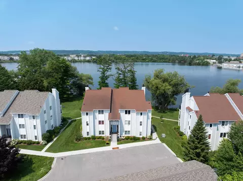 730 Centre #18, Traverse City, MI 49686