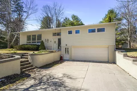 663 W W Orch, Traverse City, MI 49686