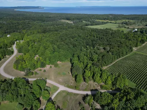 005 E Meander, Cedar, MI 49621 photo 15
