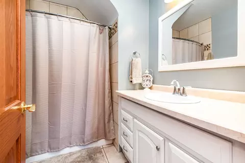 10063 E Walton, Shepherd, MI 48883 photo 18