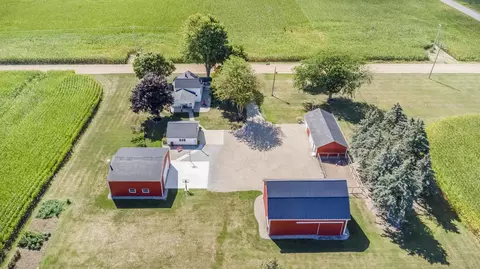 10063 E Walton, Shepherd, MI 48883 photo 5