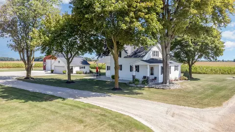 10063 E Walton, Shepherd, MI 48883 photo 4